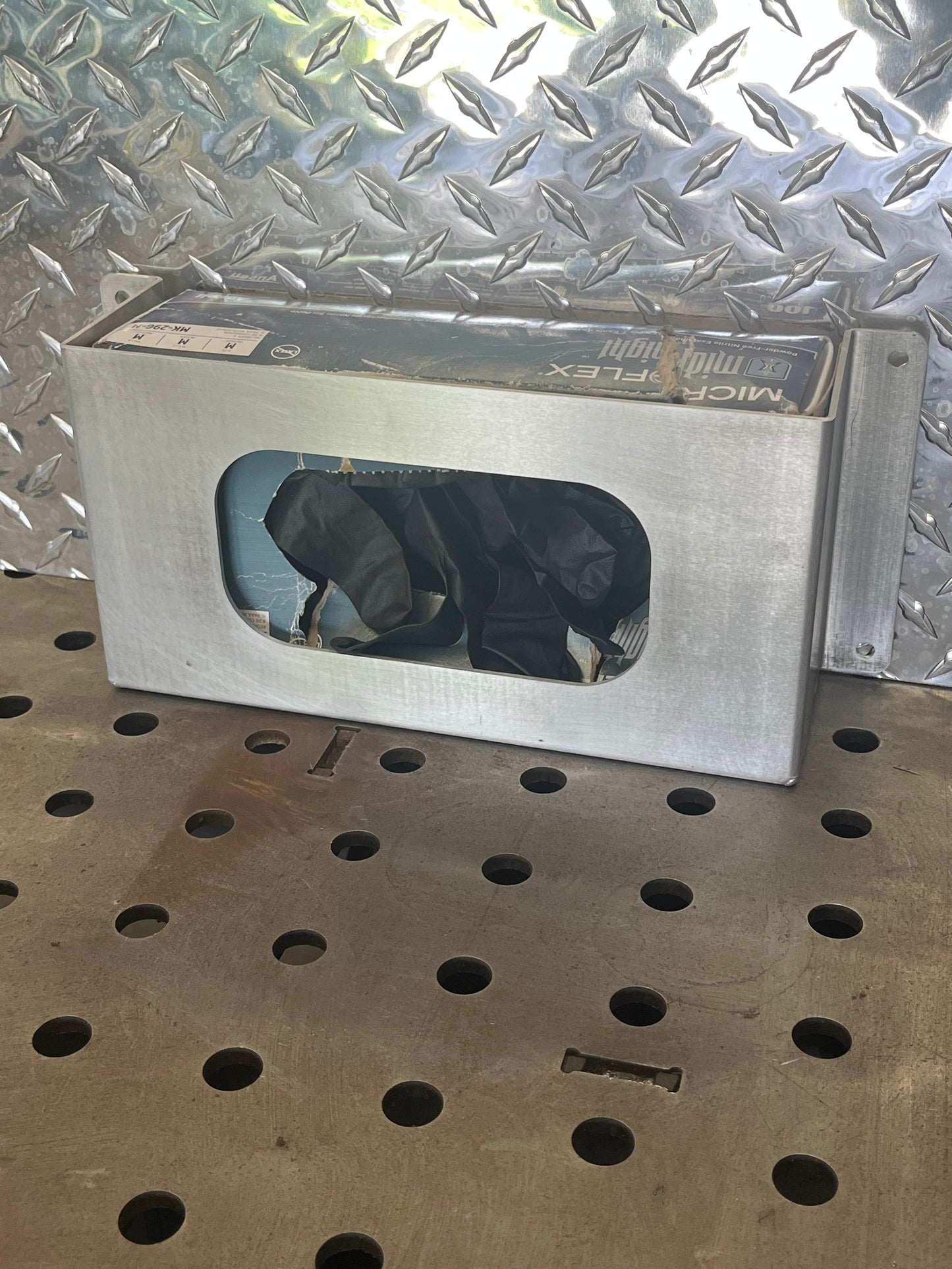 Single Horizontal Mount Medical Glove Box Holder